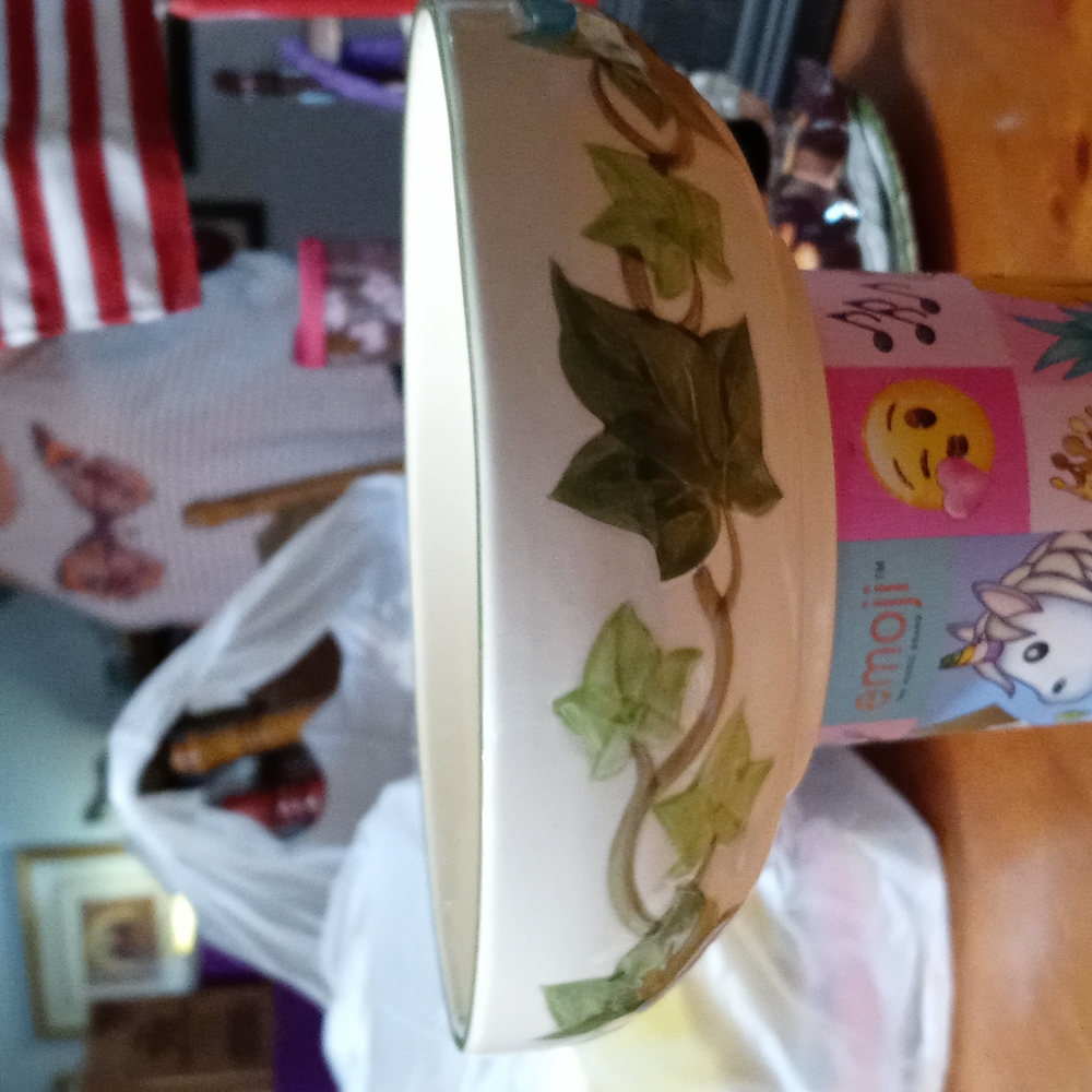 Vintage Franciscanware Ivy Pattern Veg bowl